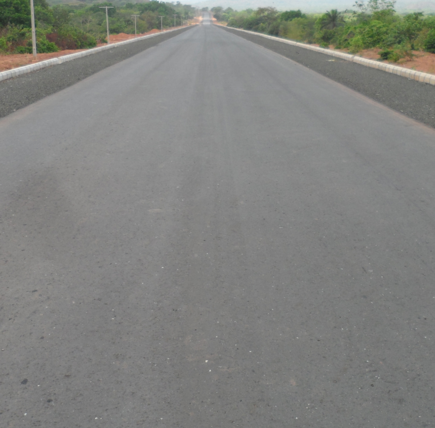 Personnel of the CGC Nigeria Limited,working on the Rehabilitation of Umana -Ndiagu - Agba - Ebenebe -Amansi Akwa with Supr to Umumba Road Section II (Umuna Ndiagu - Umunba/Nkwa -Ezeagu Express Obelegu Section ) Enugu State first awarded in 2012 but poorly funded until releases were made from the 2016 budget which would make possible the engagement of 300 local staff and deployment of 102 sets of equipment