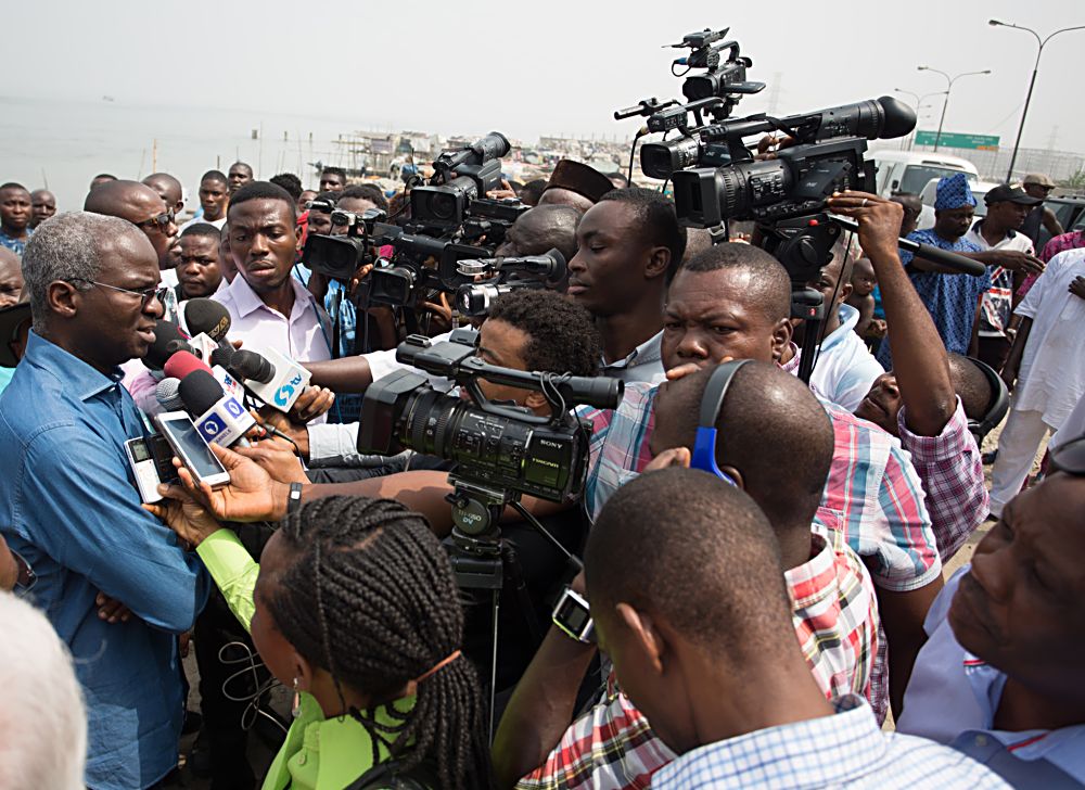 Hon.Minister of Power, Works & Housing, Mr Babatunde Fashola,SAN (left) speaking with Journalists shortly after an inspection tour of the Rehabilitation of Lagos Ring Road Bridge Abutment and Approach Ramp of the Third Mainland Bridge in Lagos State on Tuesday 3rd January 2017