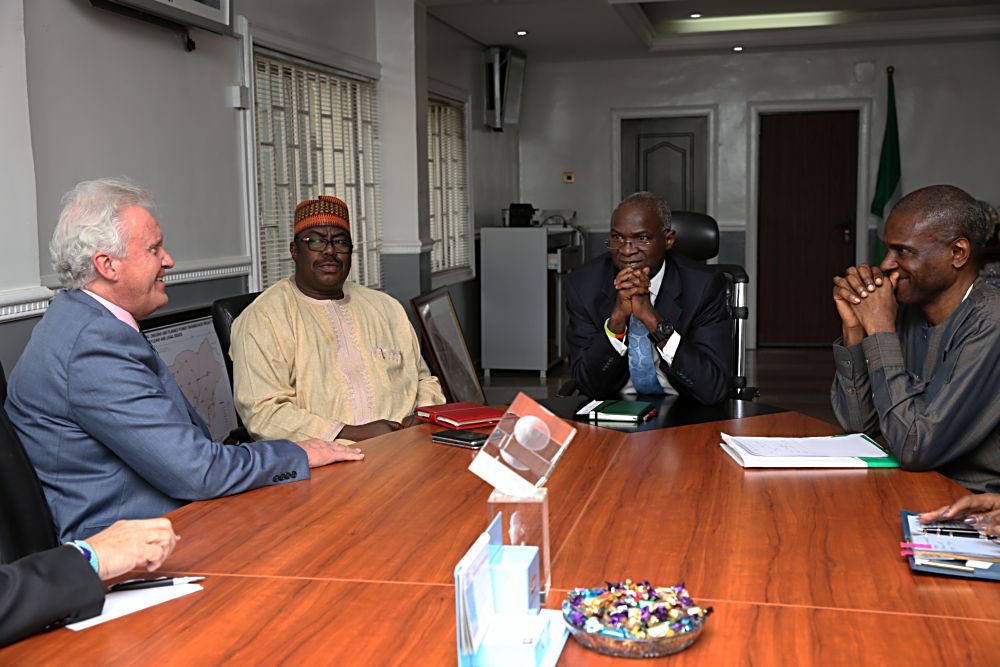 Hon. Minister of Power, Works & Housing, Mr Babatunde Fashola,SAN(2nd right), Minister of State in the Ministry,Hon. Mustapha Baba Shehuri(2nd left), Permanent Secretary, Engr. Louis Edozien (right) and Chairman/CEO General Electric Global, Mr Jeff Immelt(left) when he led members of his senior leadership team to discuss issues relating to the development of the nation's Power Sector with the Hon. Ministers at the Ministry of Power, Works & Housing Headquarters, Mabushi, Abuja on Monday 23, January 2017