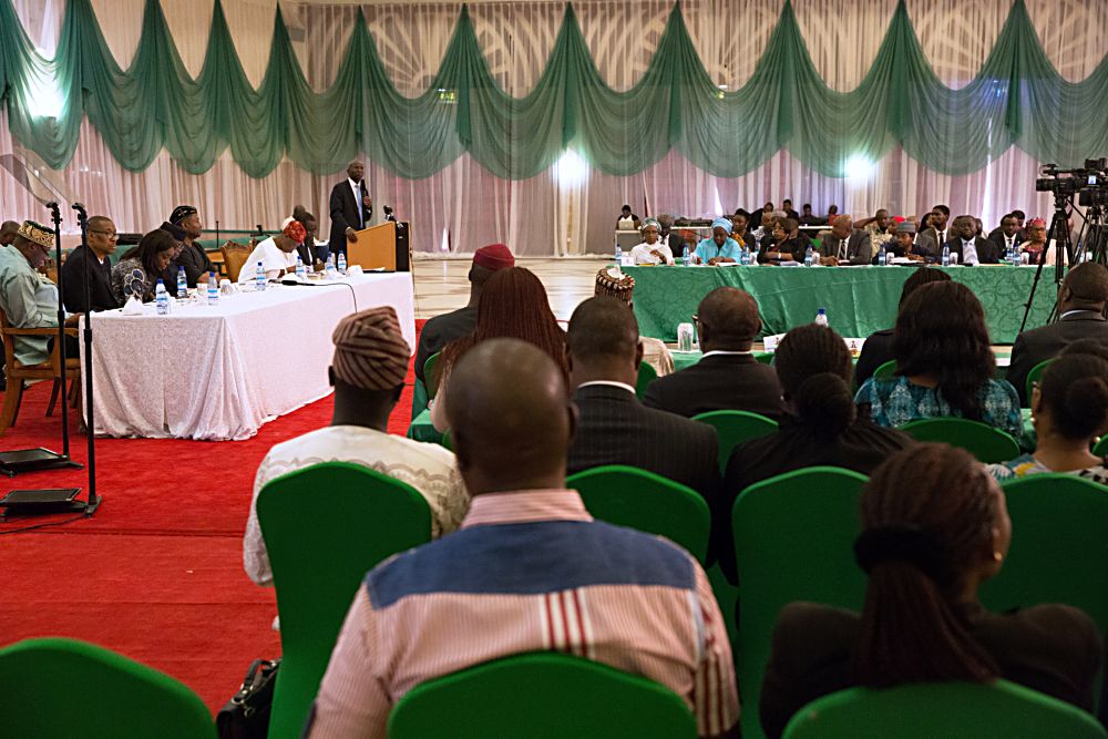 Hon. Minister of Power, Works & Housing, Mr Babatunde Fashola,SAN (left) speaking  during the 2nd Presidential Quarterly Business Forum at the State House Banquet Hall, Abuja on Monday 23rd, January 2017