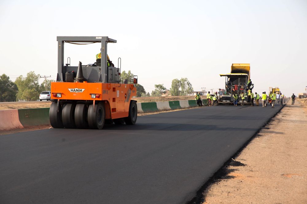 Personnel of theÂ CGC Nigeria Limited at workÂ during the inspection tour of the ongoing Emergency Repairs of Kaduna - Abuja Expressway, Kaduna by the Hon.Â MinisterÂ of Power, Works & Housing, Mr Babatunde Fashola, SAN (middle) andÂ the Minister of State in the Ministry, Hon. Mustapha Baba ShehuriÂ on Friday 10th, February 2017