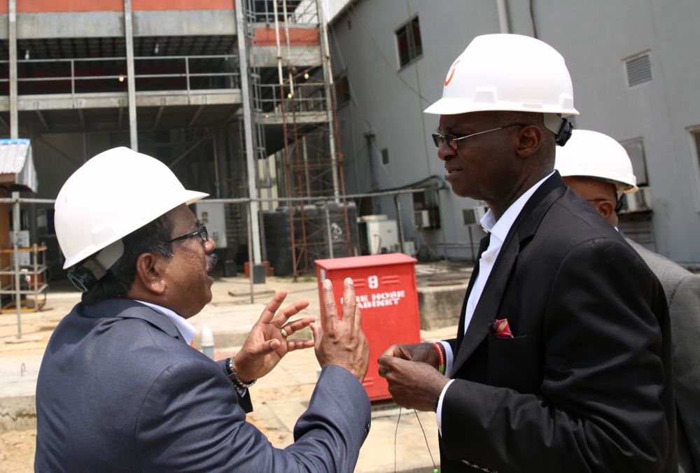 Hon Minister of Power Works  Housing Mr Babatunde Fashola SANright and MDCEO Transcorp Power Limited Mr Kalyana Sundaram during the Commissioning of the 115 MW Gas Turbine 15 shortly before the 13th Monthly Meeting with Sectoral Participants in the Power Sector hosted by Transcorp Power Ltd in Ughelli Delta State on Monday 13th March 2017