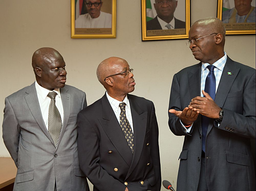 Hon Minister of Power Works  Housing Mr Babatunde FasholaSANright Chairman Estate Surveyors and Valuers Registration Board of Nigeria ESV Yinka Sonaikemiddle and Vice Chairman ESV Ozili Peter left in a group photograph shortly after the inauguration of the Board of Estate Surveyors and Valuers Registration Board of Nigeria ESVARBON at the Ministry of PowerWorks  Housing Headquarters Mabushi  Abuja on Tuesday 30th May 2017