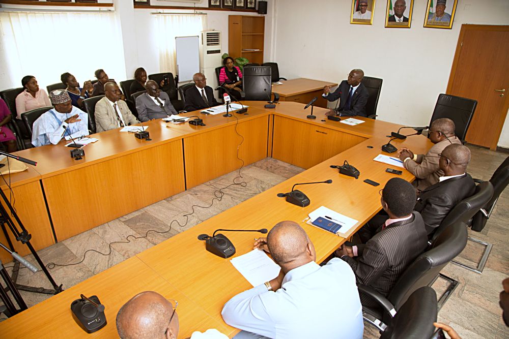 Hon Minister of Power Works  Housing Mr Babatunde FasholaSANmiddle Chairman Estate Surveyors and Valuers Registration Board of Nigeria ESV Yinka Sonaike4th left Vice Chairman ESV Ozili Peter3rd left ESV Bolarinde Patunola Ajayi 2nd left ESV Bature Muhammadleft and others during the inauguration of the Board of Estae Surveyors and Valuers Registration Board of Nigeria ESVARBON at the Ministry of PowerWorks  Housing Headquarters Mabushi  Abuja on Tuesday 30th May 2017