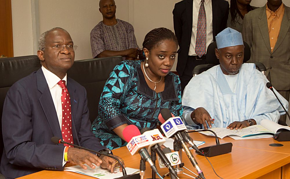 Hon Minister of Power Works  HousingMr Babatunde FasholaSANleftMinister of Finance Mrs Kemi Adeosunmiddle and Minister of State Surv Suleiman Zarma Hassan2nd rightduring the presentation of the cheque of the N100Billion Sukuk Issuance Proceed by the Minister of Finance to the Minister of PowerWorks and Housingat the Ministrys Headquarters Mabushi Abuja on Thursday 5thOctober 2017