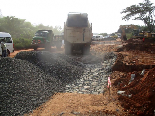 Progress ReportPersonnel of the Reynolds Construction Company Nigeria Limitedworking onthe Rehabilitation of Outstanding Section of Onitsha Enugu Expressway as captured in the monthly progress report directed during the recent meeting of the HonMinister of PowerWorks and Housing Mr Babatunde Fashola SAN with contractors handling major projects across the country