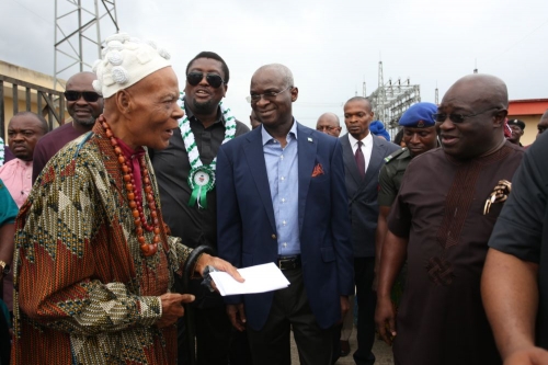 Hon Minister of Power Works  Housing Mr Babatunde FasholaSAN2nd rightGovernor of Abia State Dr Okezie Ikpeazuright Traditional ruler of the host community Ohiya HRH Eze Uhuegbuleftand former Commissioner for Works Hon Emeka Nwachukwu2nd leftduring the commissioning of 40MVA 13233kv Mobile Power Transformer shortly before the 26th Meeting with Operators in the Power Sector hosted by the Transmission Company of NigeriaTCN at the Ohiya Transmission Substation Umuahia Abia State on Monday 9th April 2018