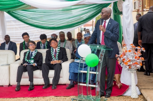 Hon Minister of Power Works  Housing Mr Babatunde Fashola SAN right Special Guest of Honour Japanese Ambassador to Nigeria Mr Sadanobu Kusaokeleft and Chief RepresentativeJapanese International Cooperation Agency JICANigeria office Mr Katsutoshi Komorimiddleduring the commissioning of 60MVAR Capacitor Bank funded by JICA at Apo 13233kV Transmission Substation Apo Abuja on Thursday 12 April 2018