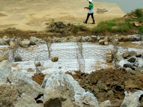 On Going ReinformentMaintenance Works on the Old Niger Bridge