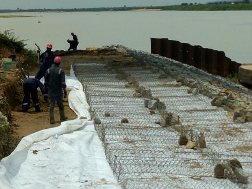 On Going ReinformentMaintenance Works on the Old Niger Bridge