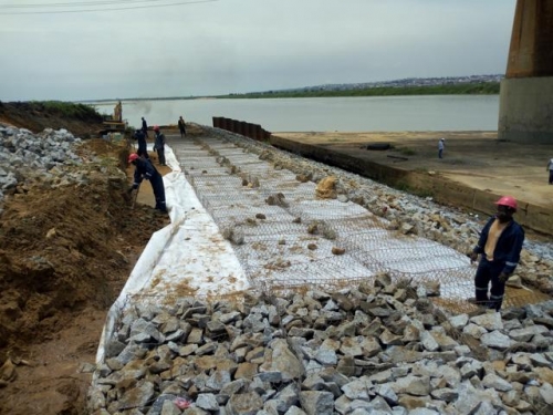 On Going ReinformentMaintenance Works on the Old Niger Bridge