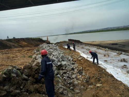 On Going ReinformentMaintenance Works on the Old Niger Bridge