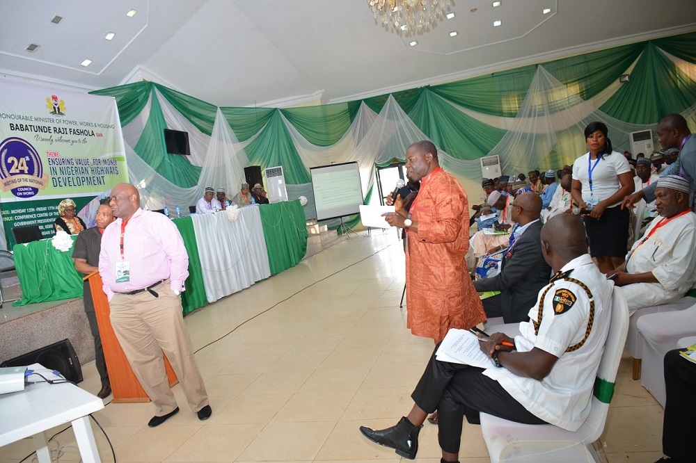 Council members deliberating on the submission from the various Thermatic Group reports at the National Council on Works holding at Kebbi State  Photos by Bose from Press Department of the Ministry