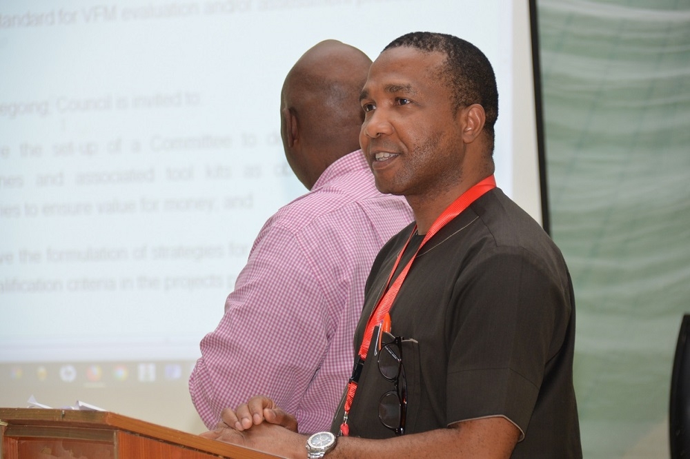 Council members deliberating on the submission from the various Thermatic Group reports at the National Council on Works holding at Kebbi State  Photos by Bose from Press Department of the Ministry