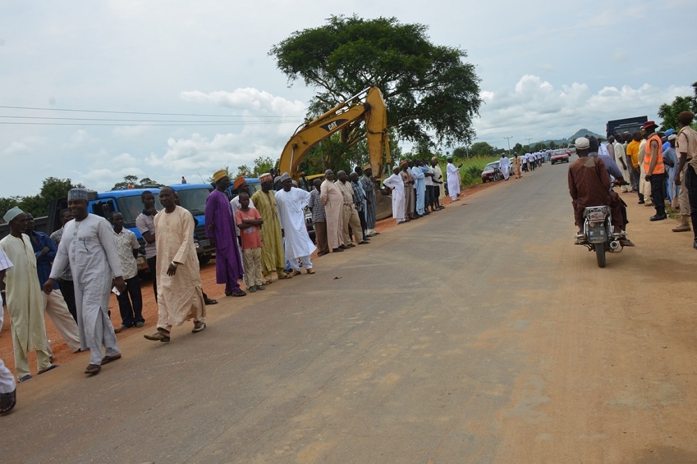 Mayo Belwa  Jada  Ganye  Toungo road Route 478 A8 is a 112km long and a major trunk road linking major towns like Mararaba Jamtari Jada Dashen Ganye and terminating at Toungo The road is an important economic road for the transportation of goods and services as it passes through mainly agriculturally predominant towns and villages