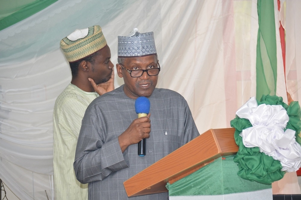 5th Edition of the Top Management Retreat for Directors Chief Executives of Agencies and Heads of Unit of the Federal Ministry of Power Works and Housing was held at the Dankani Guest Palace Hotel Sokoto Sokoto State on 2nd and 3rd November 2018 with the theme Public Service and Ease of Doing Business