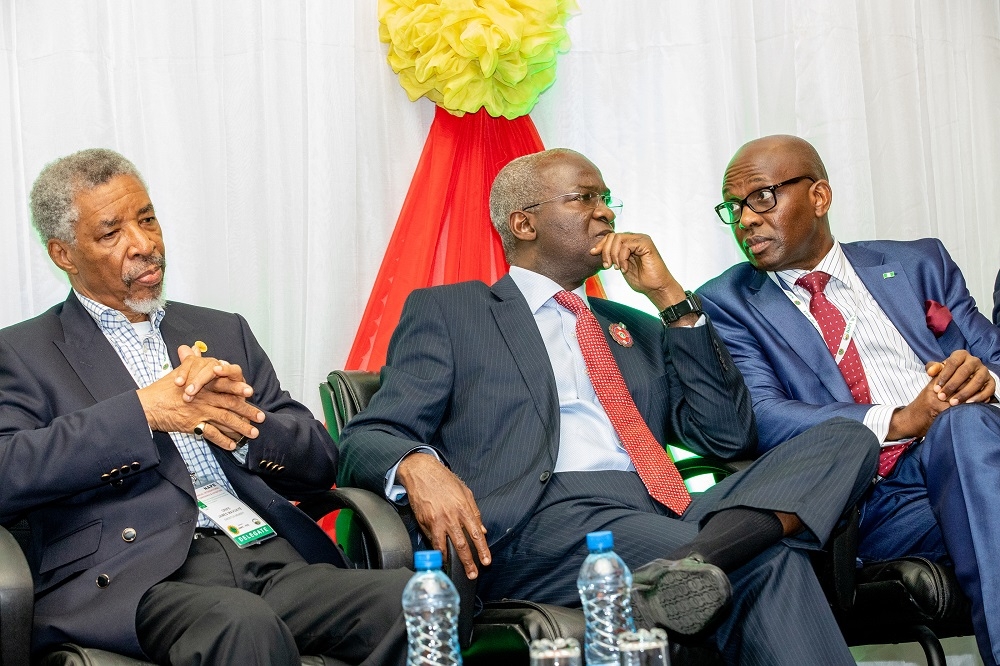 Hon Minister of Power Works  Housing and Keynote Speaker Mr Babatunde Fashola SAN middle  flanked by the Managing DirectorCEO Nigerian Liquified Natural Gas LtdNLNG  Mr Tony Attah right  and Managing Director Versa Technology Nigeria Limited and Chairman of the occasion Mr James Orifeleft during the National Association of Petroleum Explorationists NAPE Pre Conference Workshop on the theme  Securing the Nigerian Economy with a Diversified Energy Mix at the Eko Hotel and Suites  Victoria Islands Lagos on Monday 19th November 2018