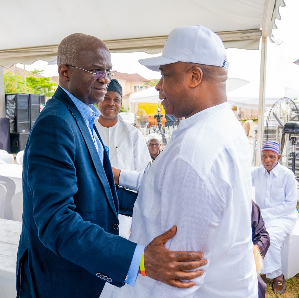 Hon  Minister of Works   Housing  Mr Babatunde Fashola SAN left  commiserating with his former Commissioner for Waterfront and Infrastructure Development  Prince Adesegun Oniru right  over the recent passage of his father  the Oniru of Iruland  Oba Idowu Abiodun Oniru during the Hon  Minister s condolence visit to the Oniru Family at the Palace in Lagos on Thursday 26th September 2019