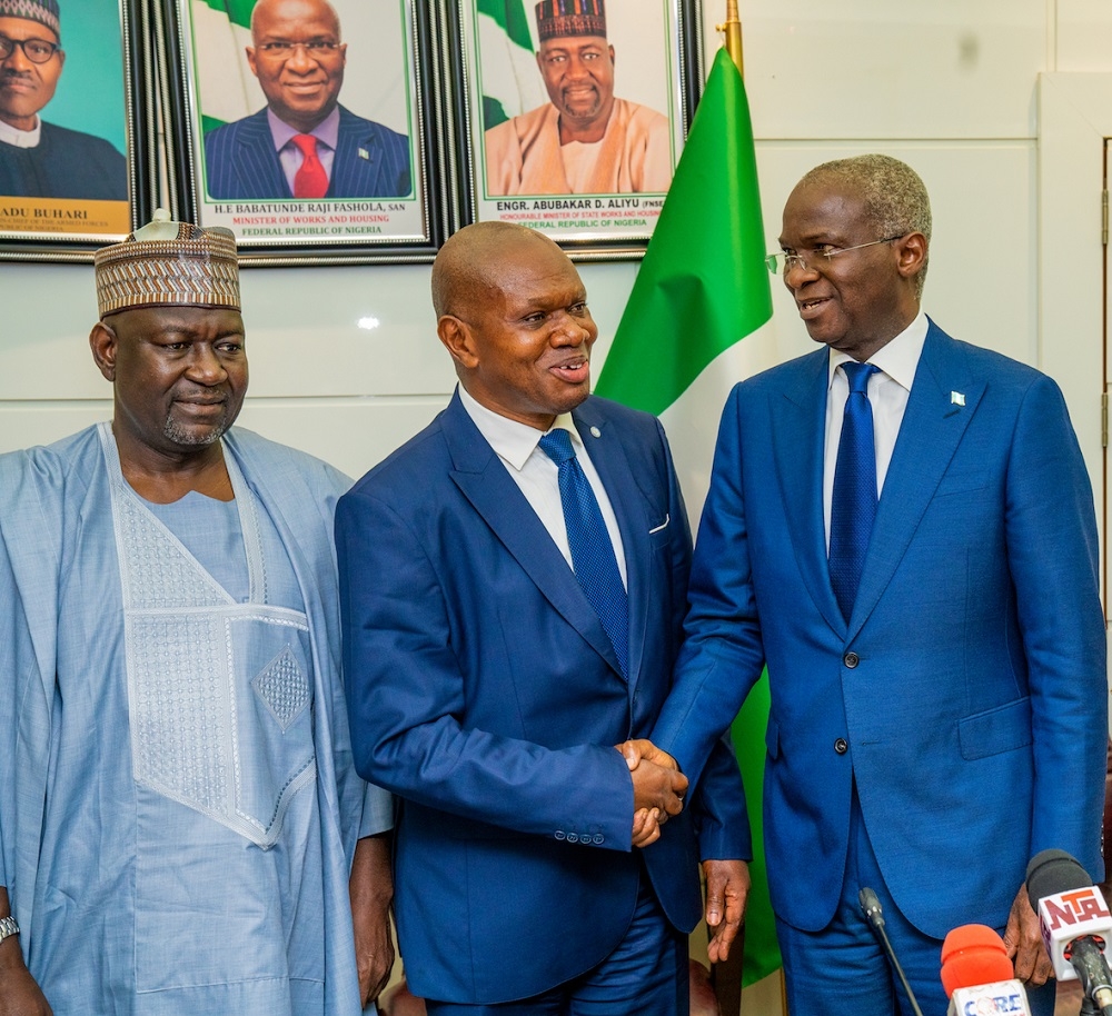 Hon  Minister of Works   Housing  Mr Babatunde Fashola SAN right   Minister of State in the Ministry  Engr  Abubakar Aliyu  left  and Representative to ECOWAS and Regional Director  Nigeria Regional Hub  United Nations Industrial Development Organization UNIDO  Mr Jean Bakole middle  shortly after a courtesy visit   at the Ministry of Works   Housing  Headquarters on Monday  14th October 2019