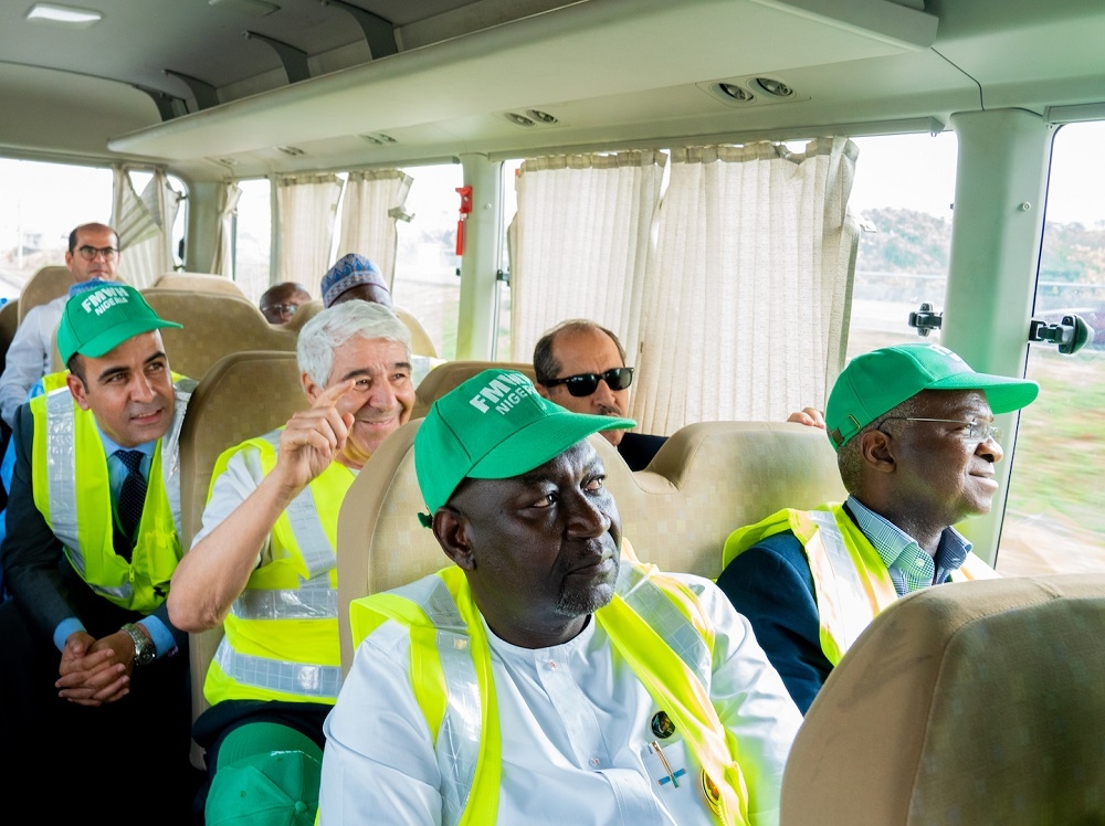 Hon  Minister of Works   Housing  Mr Babatunde Fashola SAN 2nd right   Minister of State in the Ministry  Engr  Abubakar Aliyu 2nd left   Secretary General  Trans Sahara Road Liaison Committee Mr   Mohammed Ayadi and  and other    Ministers from   Member Countries of the Trans Sahara Road Liaison Committee  during the inspection tour of the ongoing construction work on the Expansion of 5 4Km of Abuja     Keffi Expressway and Dualization of Keffi     Akwanga     Lafia   Makurdi Road in Nasarawa State on Tuesday  12th November 2019