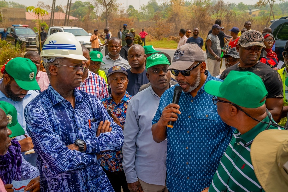 Hon  Minister of Works   Housing  Mr Babatunde Fashola SAN left   Director  Highways  Construction and Rehabilitation  Engr  Yemi Oguntominiyi right  Ag  Director  Bridges and Design  Engr  Oluropo Oyetade  middle   Managing Director  Sermatech Nigeria Limited  Mr Isioma Eziashi  2nd right  and others  during the Hon  Minister s inspection of the ongoing   Rehabilitation of Alesi     Ugep  Iyamoyung     Ugep     Ikot Okpara Junction   in Cross River State on Friday  14th February 2020