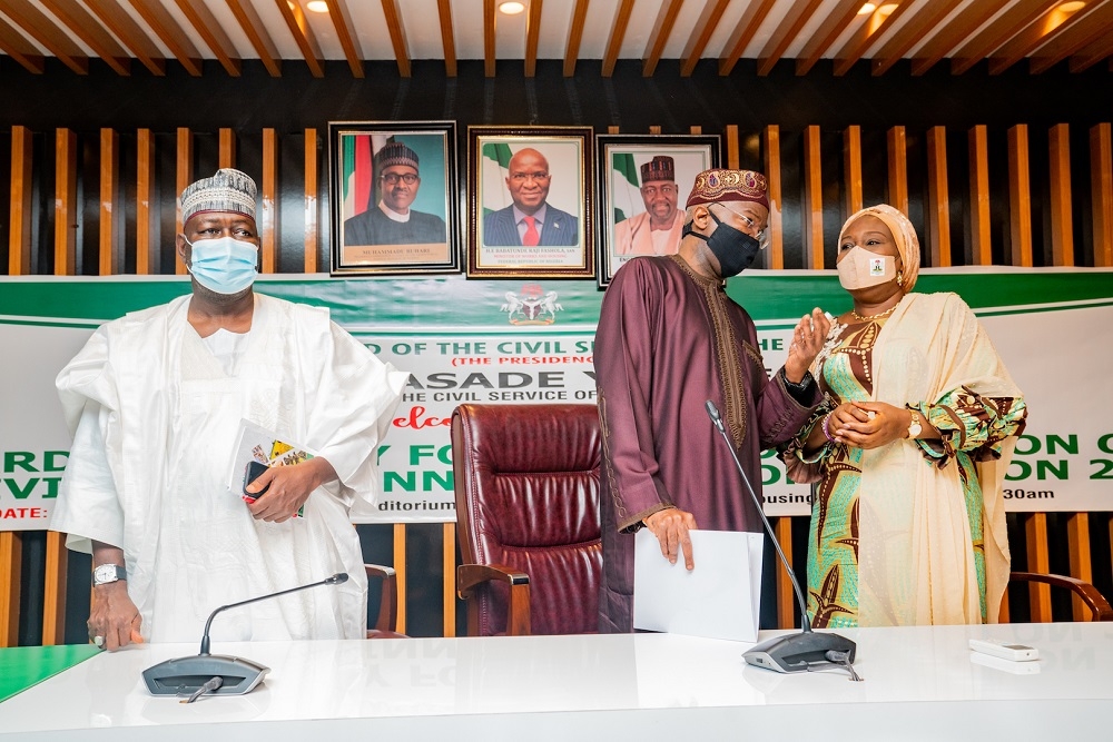 Hon. Minister of Works and Housing, Mr Babatunde Fashola, SAN (middle),Â Minister of State in the Ministry, Engr. Abubakar Aliyu (left) and Head of the Civil Service of the Federation, Dr. Folashade Yemi â€“ Esan(right) shortly after the Award Ceremony of the Maiden Edition of the Federal Civil Service Innovation Competition 2020-Â organized by the Office of the Head of the Civil Service of the Federation at the Ministry of Works and Housing Conference Hall, Mabushi, Abuja on Friday,7th August 2020