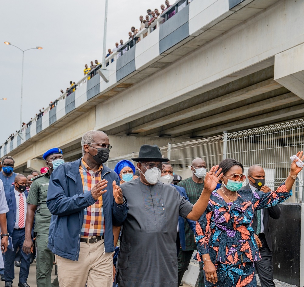 Hon. Minister of Works and Housing, Mr Babatunde Fashola,SAN(left), Governor of Rivers State, Nyesom Wike(middle) and Mrs Ipalibo Harry Banigo(right)Â shortly after Â the CommissioningÂ of Rebisi Flyover BridgeÂ built by the Rivers State GovernmentÂ at Rebisi Junction, Aba Road, Port Harcourt on Saturday 7th November 2020