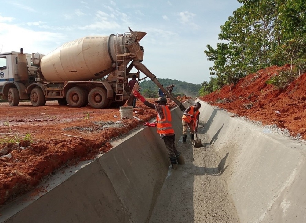 DUALIZATION OF LOKOJA - BENIN ROAD: OBAJANA JUNCTION - BENIN SECTION II: OKENE â€“ AUCHI, IN KOGI &amp; EDO STATES - CONTRACT No. 6136. Contractor: Mothercat Ltd.