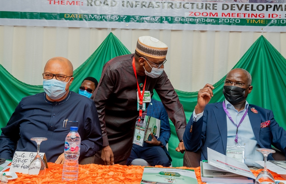 Hon. Minister of Works and Housing, Mr Babatunde Fashola,SAN (right), Director â€“ General Budget Office of the Federation, Mr Ben Akabueze (left) and Managing Director, Federal Road Maintenance Agency (FERMA),Engr. Nuruddeen Rafindadi (middle) during the 26th Meeting of the National Council on Works, with the theme,â€ Road Infrastructure Development, Job Creation and National Economic Growthâ€ at the Hotel Presidential Aba Road, Port Harcourt, Rivers State on Thursday, 10th December 2020