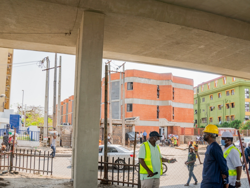 Hon. Minister of Works and Housing, Mr Babatunde Fashola, SAN (middle),theÂ Director Highways, Bridges and Design,Â Engr. Emmanuel Adeoye (right),Federal Controller of Works in Lagos, Engr. Olukayode Â Popoola (2nd right)Â and othersÂ during the inspection of the recently completed Emergency Repairs of the damage caused on May 1, 2020 Â by the explosion from a Petrol-laden truck to the Obalende Â BridgeÂ  in Lagos State on Thursday, 14th JanuaryÂ 2021