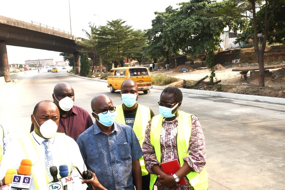 Director Highways, Construction and Rehabilitation, Engr. Funsho Adebiyi, (Center), Federal Controller of Works Lagos, Engr. Olukayode Popoola (Right) and Director Press &amp; Public Relations, Mrs. Akinola Boade (Left) at the early hour of today.