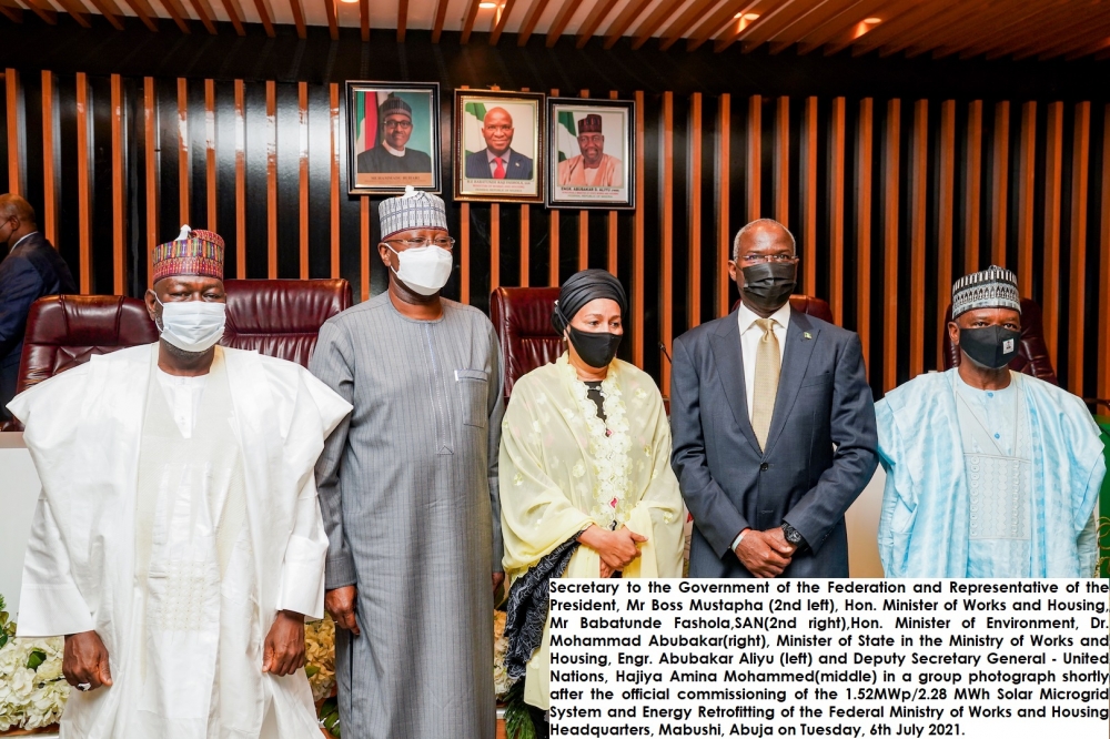 Secretary to the Government of the Federation and Representative of the President, Mr Boss Mustapha (2nd left), Hon. Minister of Works and Housing, Mr Babatunde Fashola,SAN(2nd right),Hon. Minister of Environment, Dr. Mohammad Abubakar(right), Minister of State in the Ministry of Works and Housing, Engr. Abubakar Aliyu (left) and Deputy Secretary General - United Nations, Hajiya Amina Mohammed(middle) in a group photograph shortly after the official commissioning of the 1.52MWp/2.28 MWh Solar Microgrid System and Energy Retrofitting of the Federal Ministry of Works and Housing Headquarters, Mabushi, Abuja on Tuesday, 6th July 2021. 