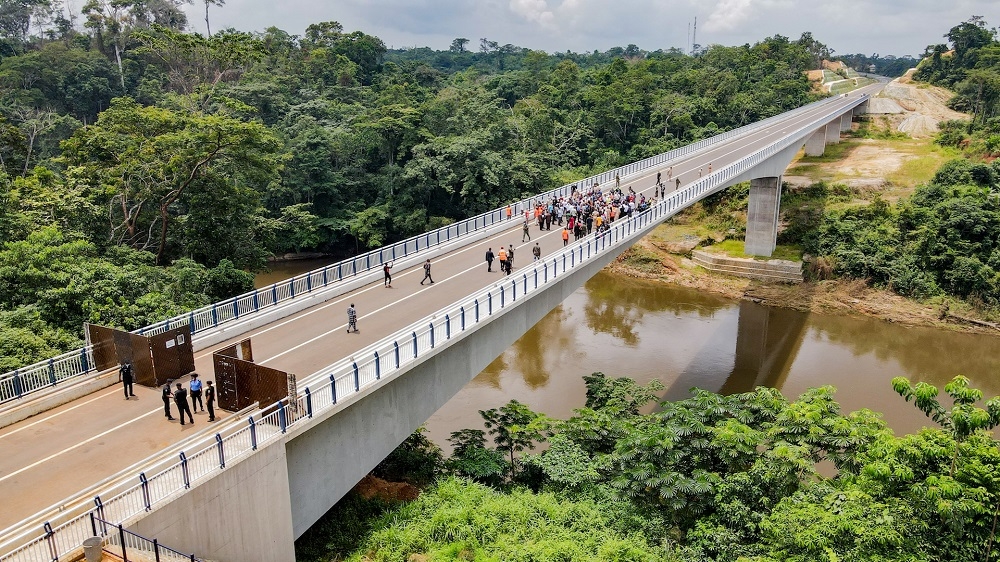 A view of the New Nigeria/Cameroon Joint Border Bridge at Mfum/Ekok in Cross River State during an inspection tour by the Hon. Minister of Works and Housing, Mr. Babatunde Fashola, SAN on Monday 26th July 2021 