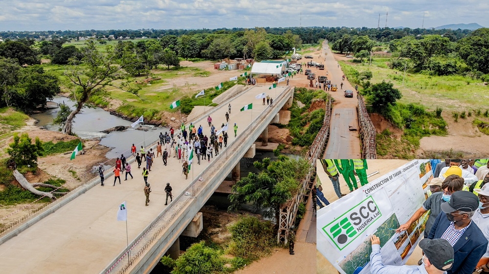 A view of the new Chanchanji Bridge along Takum â€“ Wukari Road in Taraba State during an inspection visit by the Hon.Minister of Works and Housing, Mr Babatunde Fashola, SAN  on Thursday, 12th August 2021.INSET: Hon. Minister of Works and Housing, Mr Babatunde Fashola,SAN(middle), the Director ,Bridges and Design, Engr. Emmanuel Adeoye (behind the Minister), the Federal Controller of Works,Taraba State, Engr. Yakubu Mohammed, (right) , Project Manager, SCC Nigeria Ltd, Engr. Micheal Rolbin (2nd right), the Engineering Manager, Engr. Ori Aridor (left) , and others during the inspection of the new Chanchanji Bridge along Takum â€“ Wukari Road in Taraba State on Thursday, 12th August 2021. Beside the new Bridge is the old, pre-Independence Bailey Bridge. 