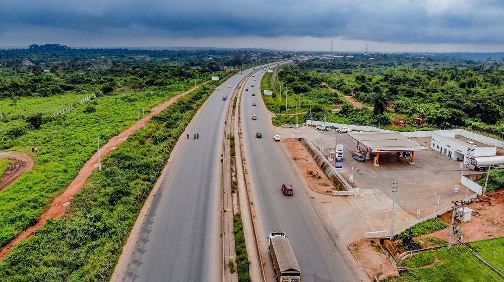 A view of the ongoing Reconstruction, Rehabilitation and Expansion of the Lagos -Ibadan Expressway (Section II: Shagamu Interchange - Ibadan) from the former Toll Gate Ibadan during an inspection visit by the Hon. Minister of Works and Housing, Mr Babatunde Fashola, SAN on Wednesday, 15th September 2021.