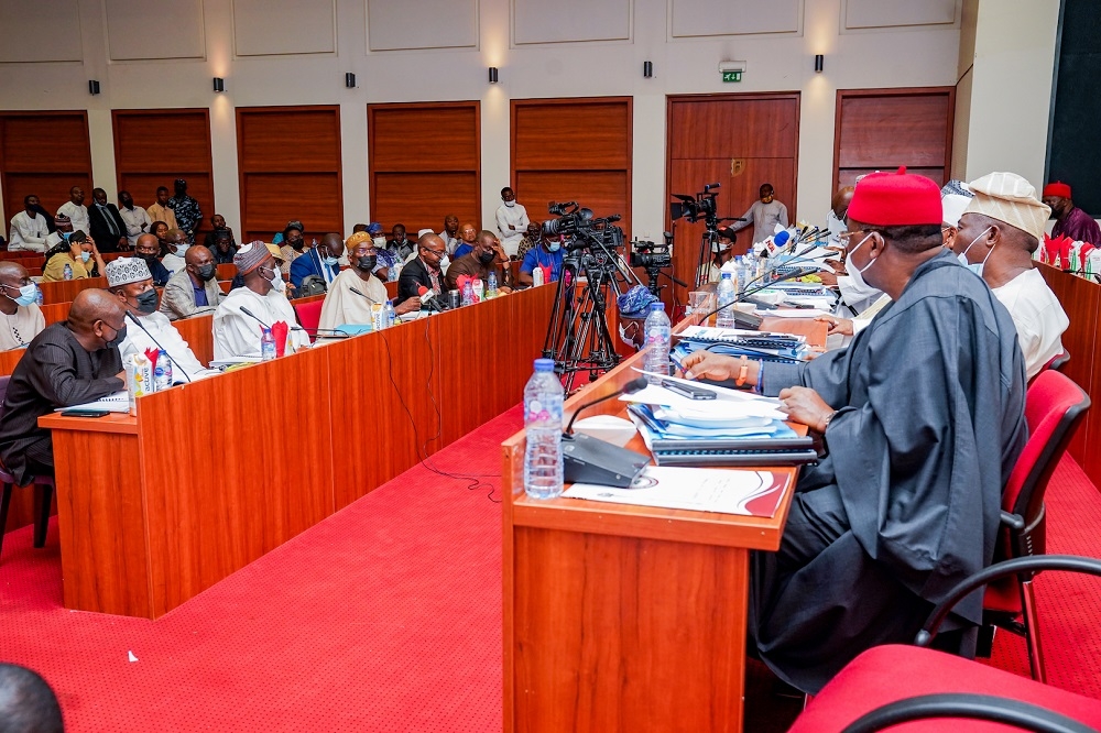 Hon. Minister of Works and Housing, Mr Babatunde Fashola, SAN (3rd right), Permanent Secretary in the Ministry of Works and Housing, Mr. Babangida Hussaini(3rd left), Director Highways, Construction and Rehabilitation, Engr. Folorunso Esan (left), Director, Finance and Accounts,Mr David Atabo (2nd left), Director Highways, Planning and Development, Engr. Chukwunweike Uzo (2nd right) and Director Highways, Material Geotechnics and Quality Control, Engr. Osita Ezedozie (right) during a Session of the Year 2022 Budget Defence hosted by the Senate Committee on Works at the Conference Meeting Room 022, Ground Floor, New Senate Building, National Assembly Complex, Abuja on Friday, 29th October 2021.