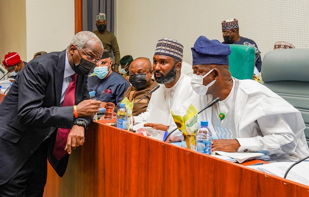 Hon. Minister of Works and Housing, Mr Babatunde Fashola, SAN (left),Chairman, House Committee on Works and member representing Bichi Federal Constituency, Kano State, Hon. Abubakar Kabir Abubakar (middle) and Deputy Chairman, House Committee on Works and member representing Abeokuta South Federal Constituency, Ogun State, Hon. Edun Olanrewaju Oladapo during a Session of the Year 2022 Budget Defence hosted by the House of Representatives Committee on Works at the Conference Meeting Room 231, Ground Floor, National Assembly Complex, Abuja on Wednesday, 3rd November 2021.