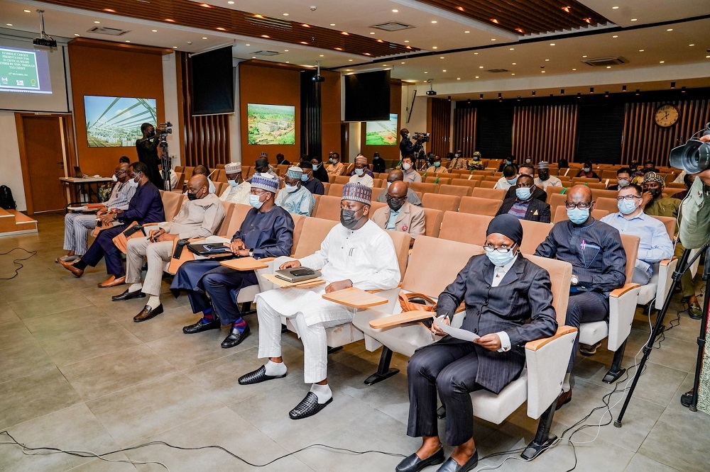 Cross Section of the participants  during the Symbolic Cheque Presentation for 21 Critical Roads funded by the NNPC through the Road Infrastructure Tax Credit Scheme at the Conference Room of the Ministry of Works and Housing Headquarters, Mabushi, Abuja on Tuesday, 21st December 2021.