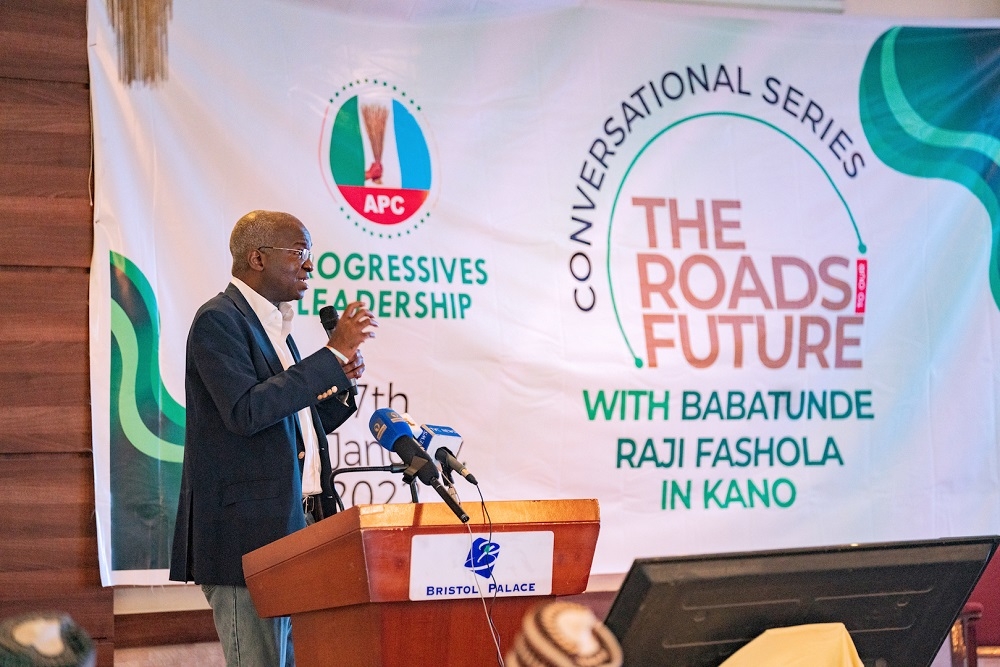 Hon. Minister of Works and Housing, Mr. Babatunde Fashola, SAN making his Presentation on the theme,  &quot;Progressive Mission : The Road to Our Future &quot; during the Special Ministerial Conversation organized by the APC Progressives Youth Wing at the Main Hall of the Bristol Palace Hotel, Farm Centre, Kano, Kano State on Thursday, 27th January 2021