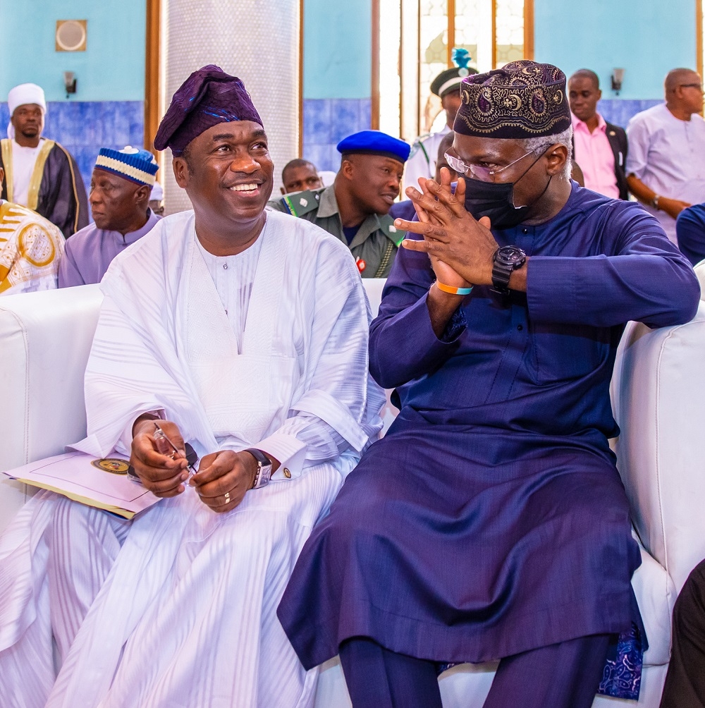 Representative of President Muhammadu Buhari and  Hon. Minister of Works &amp; Housing, Mr Babatunde Fashola,SAN (right) and Deputy Governor of Lagos State, Dr. Femi Hamzat (left)  during the 100 years birthday prayers of Baba Adinni of Lagos, Sheikh Abdul Hafeez Abou at the Lagos Central Mosque, Nnamdi Azikiwe Street, Lagos on Wednesday,10th August 2022.