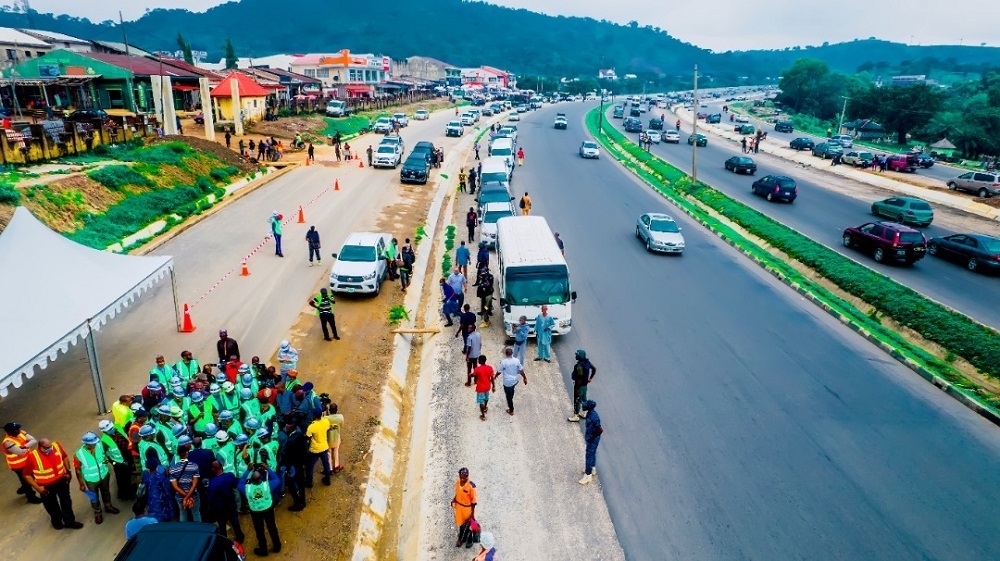 L-R :Clerk House Committee on Works, Caroline Asan,  Member Hon. Ari Mohammad Abdulmumin, The Project Manager, Engr.Henry Usar,  Chairman House Committee on Works, Hon. Engr. Abukabar Kabir Abubakar, Member Hon. Kani FaInspection of the Expansion of 5.4Km Abuja- Keffi Express Way and Dualization of 220km Keffi-Akwanga-Lafia- Makurdi Road, Thursday, September 22, 2022.