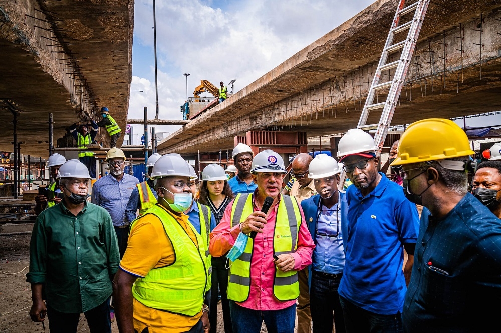 Hon. Minister of Works and Housing, Mr Babatunde Fashola,SAN (right), Hon. Commissioner for Transportation in Lagos State, Dr Frederic Oladeinde (2nd right), Director Highways, Bridges and Design in the Federal Ministry of Works and Housing, Engr. Oyetade Oluropo (2nd left), Special Adviser to Lagos State Government on Transportation, Hon. Sola Giwa (3rd right) and others being briefed by the Managing Director of Buildwell Plants &amp; Equipment Industries Ltd, Engr. George Mohanna on the progress of Emergency Repair Works on the Apongbon Section during the Hon. Minister&#039;s inspection of the ongoing Emergency Repair Works on the Eko Bridge including Apongbon,  Ijora Olopa and Lagoon - Ijora Sections in Lagos on Thursday, 10th November 2022.   