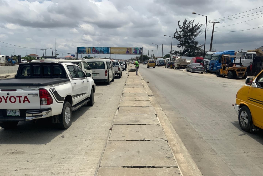 Reconstruction of Apapa-Oworonshoki-Ojota Expressway Section 1: Sub-Sections A, B, D and Sections 2, 3 And 4, Route F.265