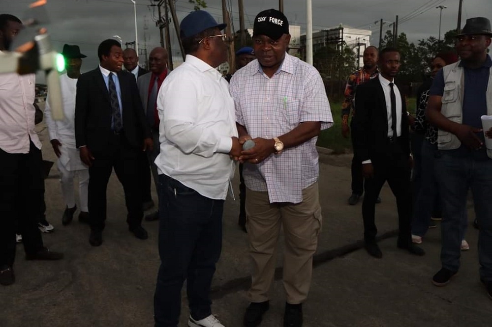 Honourable Minister, Federal Ministry of Works, H.E. Sen (Engr) David Nweze Umahi. CON, the Hon. Commissioner for Works (Rural and Internal Roads) Delta State, Charles Aniagu, Deputy Governor of Delta State, Chief (Sir) Monday John Onyeme, Director Highway South-South, Engr C.A Ogbuagu and the SSA to HM, Chioma Nweze at the Reconstruction of Nigeria Ports Authority (NPA) – DSC Road (28km) in Delta State on the 18th September, 2023