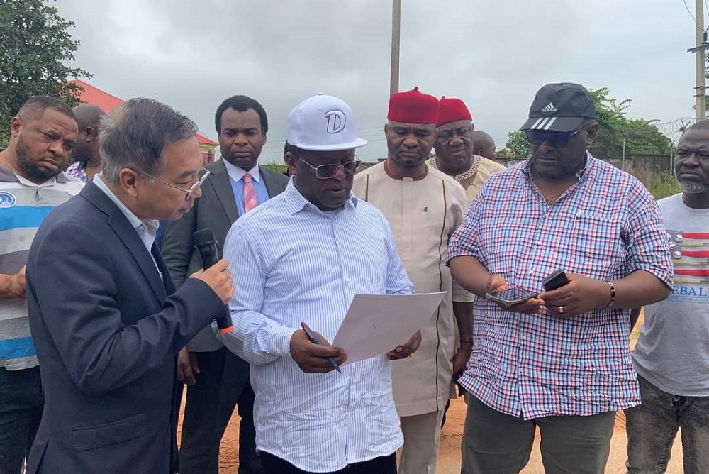 Honourable Minister, Federal Ministry of Works, Senator Dave Umahi, Director, Highways South East, Engr B. U. Obioha, Senator Onyekachi Nwebonyi, Deputy Chairman Senate Committee on Public Account  during  inspection of the ongoing Rehabilitation of Uturu-Isuikwuto-Akara Road in Abia State on the 8th September, 2023