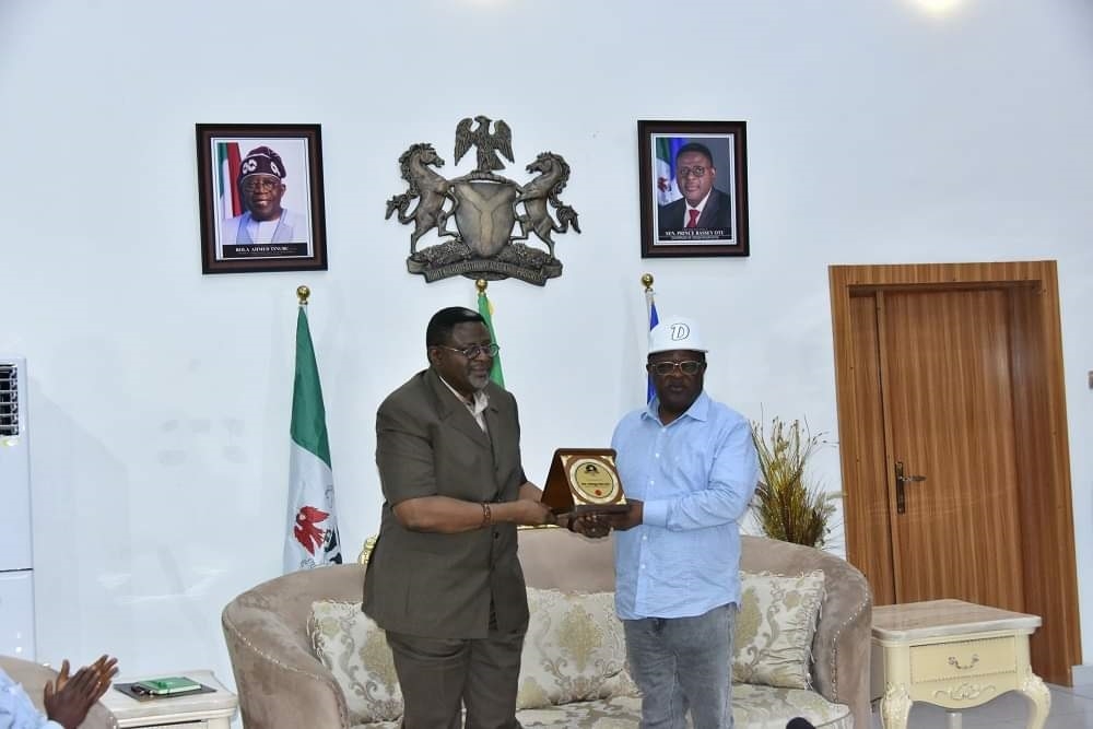 His Excellency, Senator (Engr) David Nweze Umahi, CON, Honourable Minister, Federal Ministry of Works, Paid a courtesy visit to the Governor of Cross River State, Senator Prince Bassey Otu in Cross River State on the 21st September, 2023