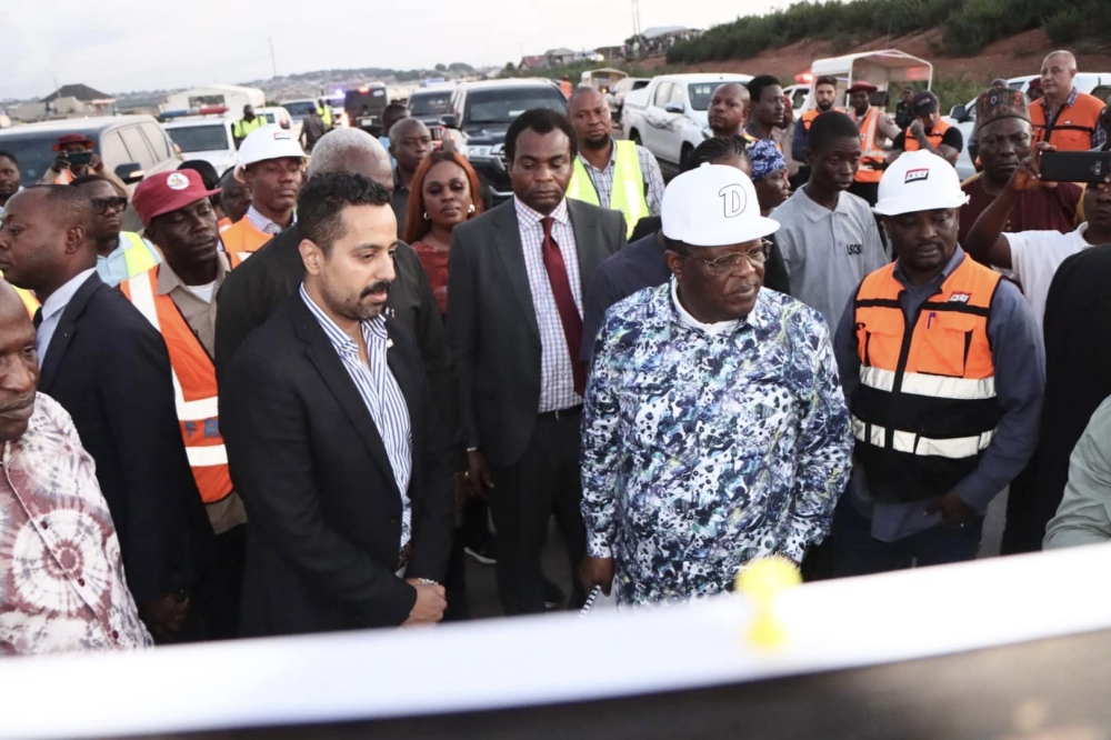 Honourable Minister, Federal Ministry of Works, Senator Dave Umahi, Director, Highways South West, Engr Adedamola Kuti at the inspection of the Rehabilitation of Ibadan - Oyo Road in Oyo States on the 31st August, 2023