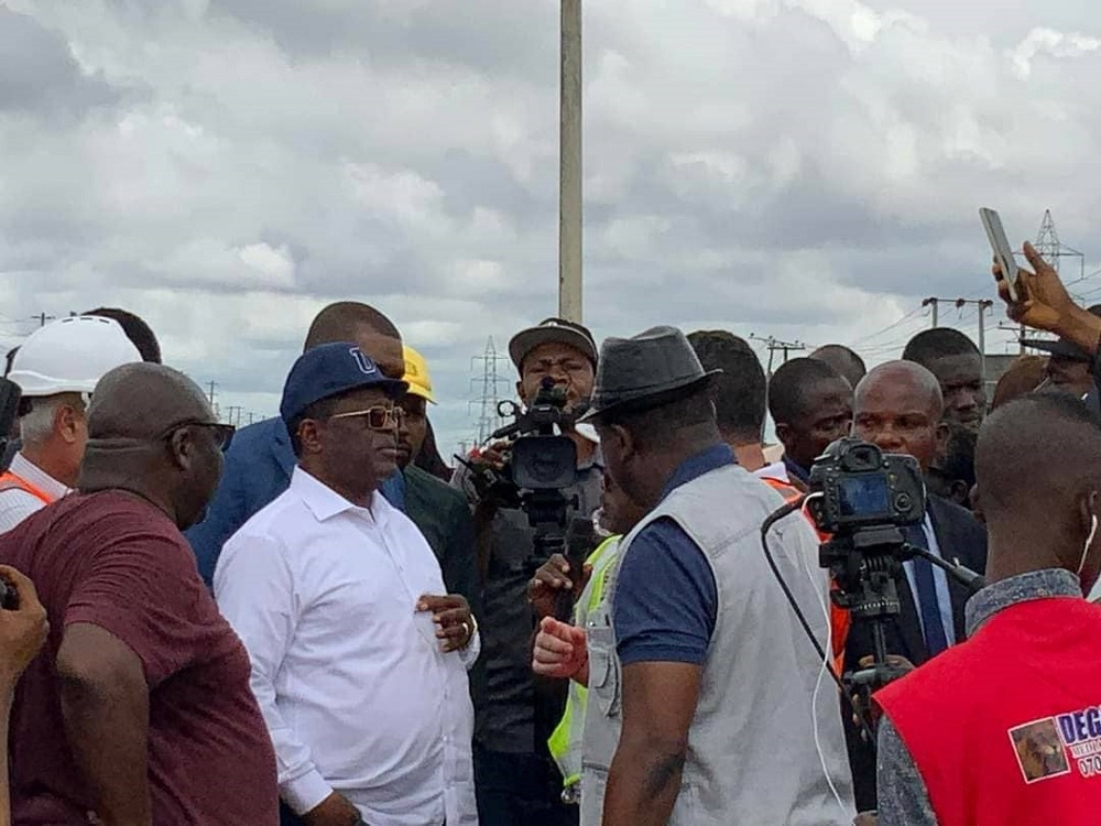 Honourable Minister, Federal Ministry of Works, H.E. Sen (Engr) David Nweze Umahi. CON and Director Highway South South, Engr C.A Ogbuagu with some management staff at the inspection of the  Reconstruction of Benin – Sapele – Warri Road in Edo/Delta States