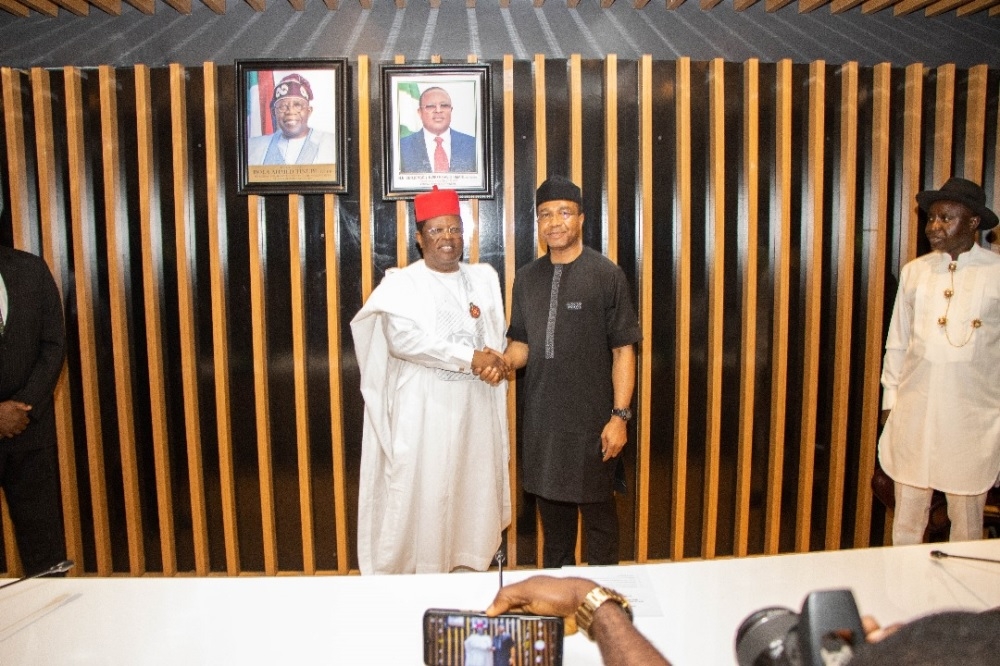 Honourable Minister of Works, His Excellency,  Sen. Engr. Nweze David Umahi CON inaugurating members of Governing Board of Federal Roads Maintenance Agency ( FERMA) on Thursday, 21st December, 2023.