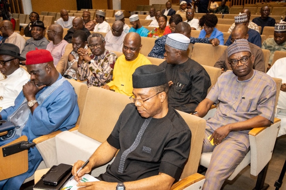 Honourable Minister of Works, His Excellency,  Sen. Engr. Nweze David Umahi CON inaugurating members of Governing Board of Federal Roads Maintenance Agency ( FERMA) on Thursday, 21st December, 2023.